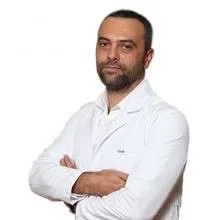 Uzm. Dr. Aydın Öztürk — Çocuk Sağlığı Ve Hastalıkları, İstanbul. Portre fotoğrafı.