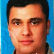 Dt. Yener Kasapoğlu — Diş Hekimi, Rize. Portre fotoğrafı.