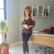 Kl. Psk. Ayşegül Namdar — Psikoloji, Sakarya. Portre fotoğrafı.