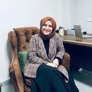 Kl. Psk. Merve Tok Kağıt — Serdivan, Sakarya. Portre fotoğrafı.