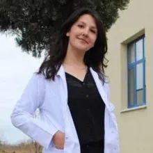 Dt. Havva Sarıkaya — Diş Hekimi, Çanakkale. Portre fotoğrafı.