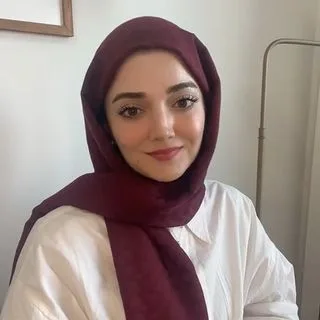 Psk. Livanur Şeyma Güneş — Psikoloji, Ankara. Portre fotoğrafı.
