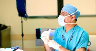 Prof. Dr. Nazım Korkut profilinde yer alan galeri fotoğrafı.