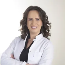 Doç. Dr. Burcu Metin Ökmen — Fiziksel Tıp Ve Rehabilitasyon, Nilüfer, Bursa. Portre fotoğrafı.