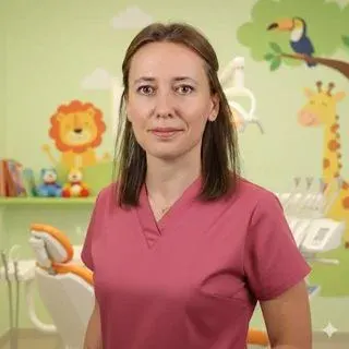 Doç. Dr. Sinem Yıldırım — Kocaeli. Portre fotoğrafı.