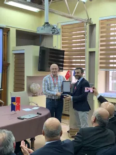 Prof. Dr. Salim Şentürk profilinde yer alan galeri fotoğrafı.