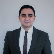 Doç. Dr. Ezher Hamza Dayısoylu — Ankara. Portre fotoğrafı.