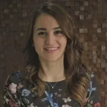 Dyt. Merve Karabacak Tütüncü — Diyetisyen, Bursa. Portre fotoğrafı.