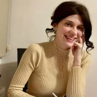 Uzm. Fzt. Elif Cantürk — Fizyoterapi Ve Rehabilitasyon, Üsküdar, İstanbul. Portre fotoğrafı.