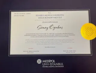 Dkt. Simay Özenbaş Yıldız profilinde yer alan galeri fotoğrafı.