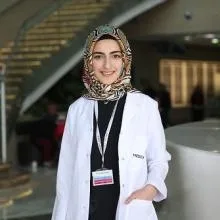 Dt. Hatice Nevvare Büyükcam — Diş Hekimi, Konya. Portre fotoğrafı.