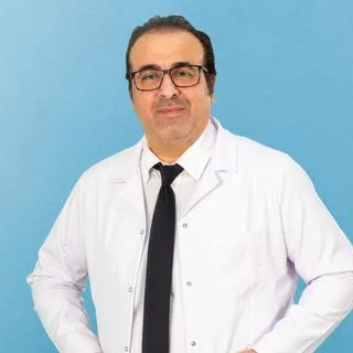 Doç. Dr. Şerif Aksin — Kadın Hastalıkları Ve Doğum, Diyarbakır. Portre fotoğrafı.