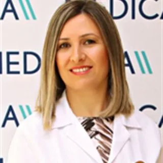 Dr. Öğr. Üyesi Hülya Yonucu — Fiziksel Tıp Ve Rehabilitasyon, Beylikdüzü, İstanbul. Portre fotoğrafı.