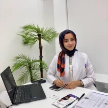 Dyt. Mualla Nisa Çınar — Diyetisyen, Konya. Portre fotoğrafı.