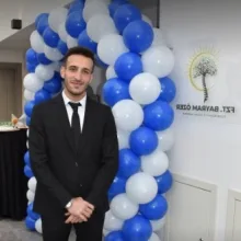 Fzt. Bayram Özer — Fizyoterapi Ve Rehabilitasyon, Eskişehir. Portre fotoğrafı.