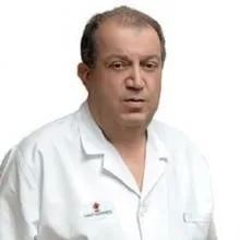 Op. Dr. Nejat Ketani — Kulak Burun Boğaz, Osmangazi, Bursa. Portre fotoğrafı.
