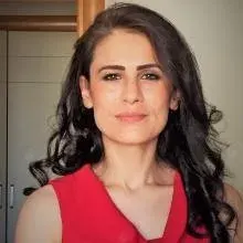 Kl. Psk. Zeynep Sağlam Balkan — Psikoloji, Ümraniye, İstanbul. Portre fotoğrafı.