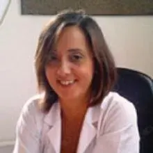 Uzm. Dr. Funda Garip Uçar — Dermatoloji, İstanbul. Portre fotoğrafı.