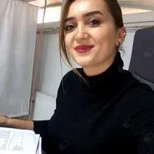 Op. Dr. Ülker Heydarova — Kadın Hastalıkları Ve Doğum, İstanbul. Portre fotoğrafı.