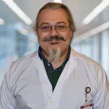 Op. Dr. Gerçek İlker Şiriner — Kulak Burun Boğaz, Bolu. Portre fotoğrafı.