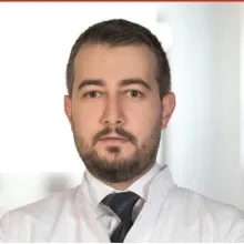 Op. Dr. Hakan Uslu — Ortopedi Ve Travmatoloji, Seyhan, Adana. Portre fotoğrafı.
