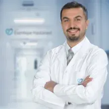 Op. Dr. Mete Şişman — Genel Cerrahi, Bursa. Portre fotoğrafı.