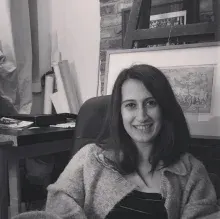 Psk. Pelin Kalcı — Psikoloji, Kocaeli. Portre fotoğrafı.