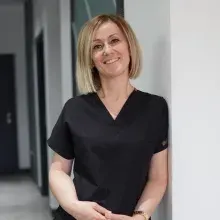Dt. Fatma Alemdar — Diş Hekimi, Kocaeli. Portre fotoğrafı.
