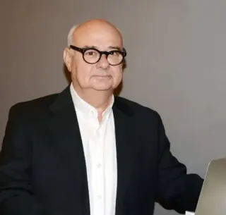 Prof. Dr. Tayfun Günbay profilinde yer alan galeri fotoğrafı.
