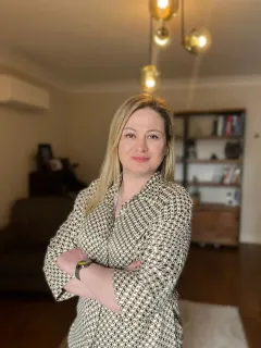 Prof. Dr. Aslı Enez Darçın profilinde yer alan galeri fotoğrafı.