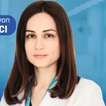 Uzm. Dr. Sibel Balıkcı — Fiziksel Tıp Ve Rehabilitasyon, Kocaeli. Portre fotoğrafı.