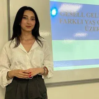 Psk. Yağmur Emelce — Kocaeli. Portre fotoğrafı.