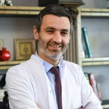 Prof. Dr. Mustafa Hakan Zor — Kalp Ve Damar Cerrahisi, Ankara. Portre fotoğrafı.