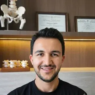 Fzt. Mustafa Burak Türkoğlu — Fizyoterapi Ve Rehabilitasyon, Bursa. Portre fotoğrafı.