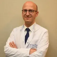 Op. Dr. Utkan Topçu — Beyin Ve Sinir Cerrahisi, Nilüfer, Bursa. Portre fotoğrafı.