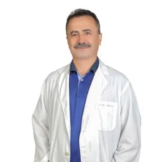 Op. Dr. Nazım Sözduyar — Üroloji, Şahinbey, Gaziantep. Portre fotoğrafı.