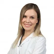 Op. Dr. Elif Dinçer — Kulak Burun Boğaz, Eskişehir. Portre fotoğrafı.