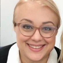 Prof. Dr. Zeynep Özbalkan Aşlar — Ankara. Portre fotoğrafı.