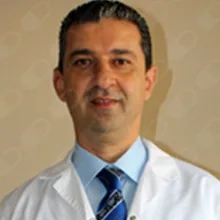 Uzm. Dr. Eşref Karaoğlan — Radyoloji, Antakya, Hatay. Portre fotoğrafı.