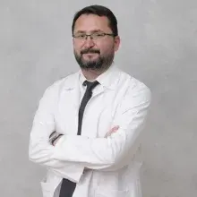 Dr. Öğr. Üyesi Bayram Ali Uysal — Kardiyoloji, Isparta. Portre fotoğrafı.