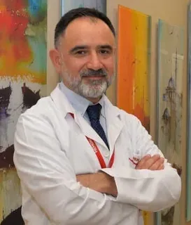 Uzm. Dr. Mehmet Özçelik İstanbul