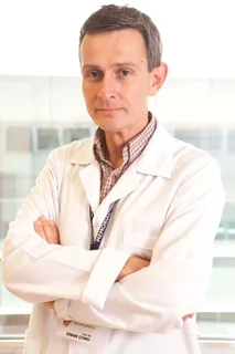 Doç. Dr. Sinan ÇOMU İstanbul